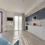 H11 Luxury 12b Porto - Piscina - Jacuzzi Lejlighed Santo Stefano al Mare