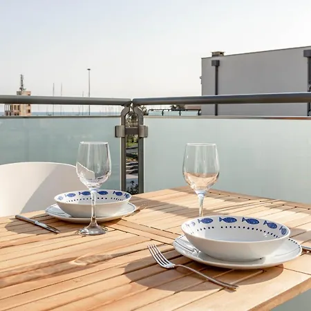 H11 Luxury 12b Porto - Piscina - Jacuzzi Apartment