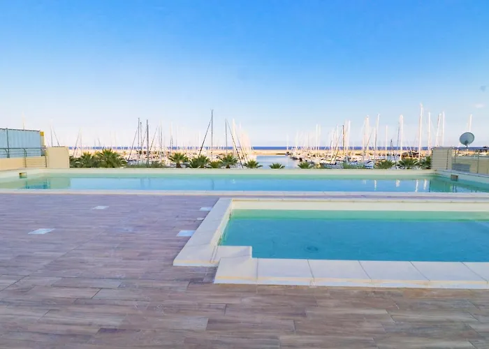 H11 Luxury 12b Porto - Piscina - Jacuzzi شقة سانتو ستيفانو أل ماري